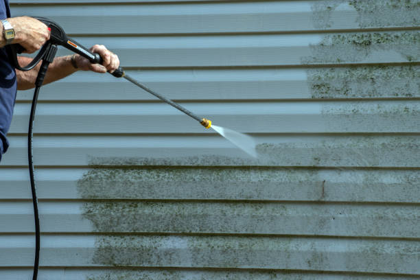 Best Commercial Building Pressure Washing  in Golden Glades, FL
